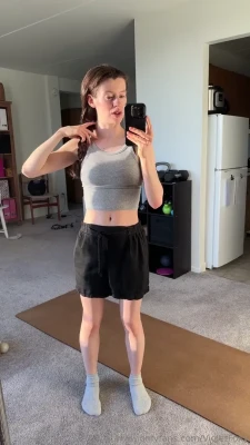 violetfoxy_ - The nipple came out a little bit☺️
