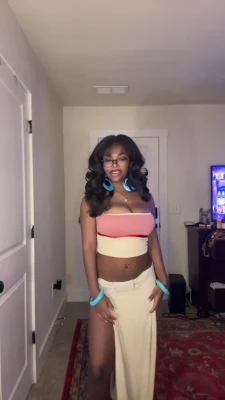 memomky69 - cozy cozy cozy. What a special plaything you are. I know you love to