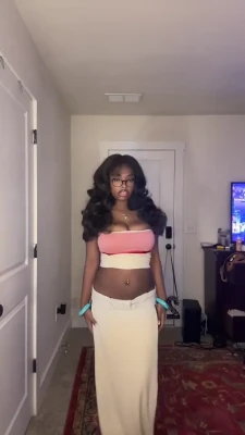 memomky69 - Lifting up my skirt so you can spank me 🥵