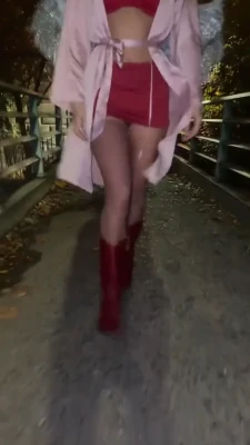 miawynnbts - Yes, you can touch my ass while I clean up, Master 😏 Sim, vc pode