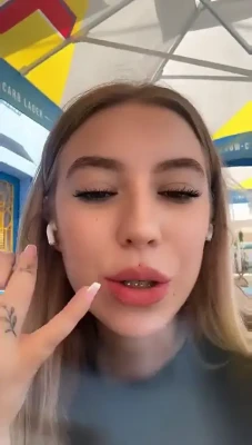 areliann - A foxy peach 🍑   Thanks everyone that came out to the cum show! 