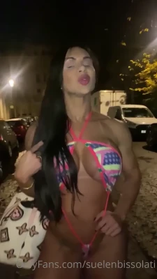 suelenbissolati - Afternoon strip show 😇
