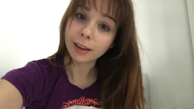 arielrebel - I’ve updated my throne for Christmas! Please consider giving it a