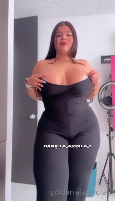 daniela_arcila1 - NEW VIDEO G/G School Girls JOI 👩🏼‍🏫Jerk off for me and