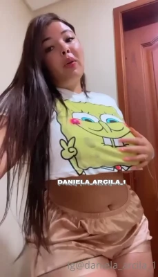 daniela_arcila1 - 🥀 simply hours - tskim