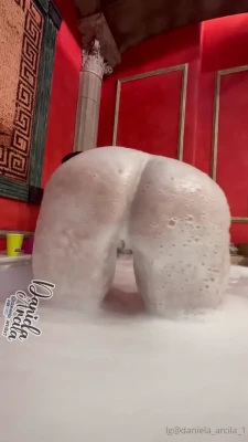 daniela_arcila1 - I NEED COCK 🍆💦 I woke up from a. nap horny as fuck so I grabbed