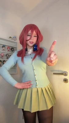 upminaa - Good morning, more feet 😋