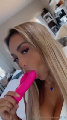 kylierae - Get ready to put these toes in y’all mouth