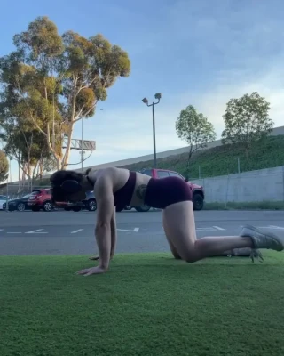 leanbeafpatty - Deepthroating that cock