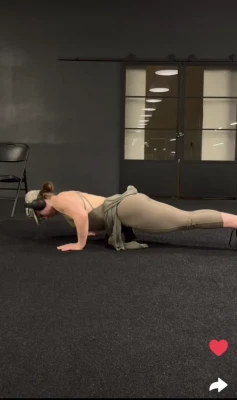 leanbeafpatty - this 🍑 looks great when its wet