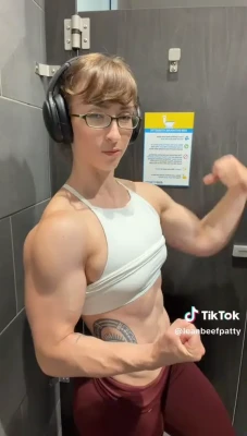leanbeafpatty - Happy hump day heheheh oops