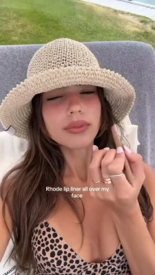 ellamendelsohn - Hope you like peaches! 🍑🥰