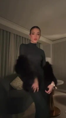 ellamendelsohn - Now im just being silly!😋 am i flexible enough for you? part 1