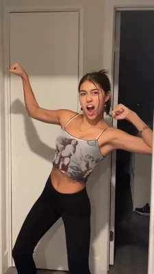 kylinmilan - LETS PLAY✌️💋