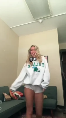 jacklyn_roper - Could use a massage