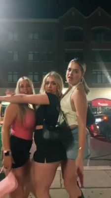 jacklyn_roper - Little strip teases 😻