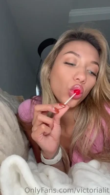 victorialewis - Working on customs tonight, please message me if I owe you one 💕