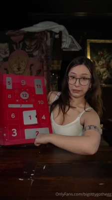 bigtittygothegg - SEXY AND ATHLETIC BABE  queen_milala    SHE LOVES TO PUMP NOT ONLY