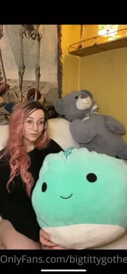 bigtittygothegg - Sorry I missed Hump Day  I was busy getting my ass kicked at work
