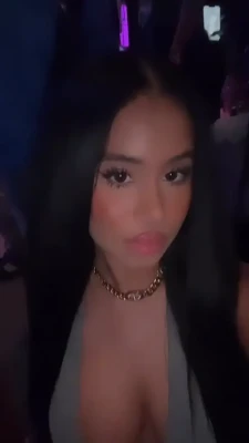 dominique_skye - Unload on me daddy? 😼