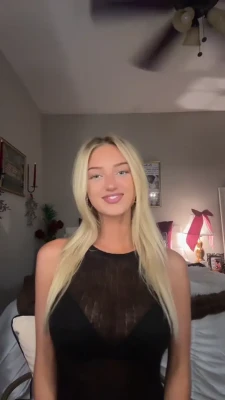 iamsydneythomas - A+ in being naughty @lolaraexxx 👩‍🏫🎒