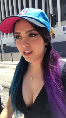 arigameplays - Everyone that my bought my bundle is getting a surprise video