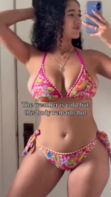 jalidestiny - Hey guys I’m on line Replying to y’all messages and sending pics