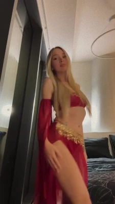 mrs - Tell me all the ways you would use my pussy :3