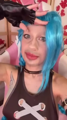 kasumi_sen - A little bit of play time for you 🔥  I don't own rights to the