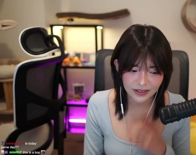 kkatamina - It would've been better if it was your hand instead of mine...or your