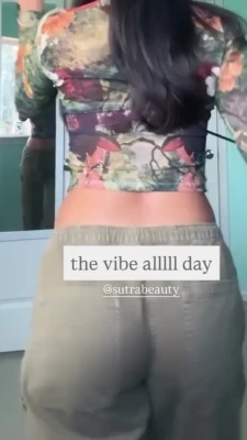 brenditahelena - Morning boys🍌