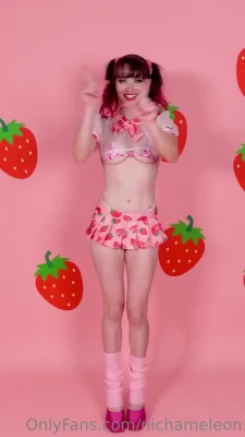 nichameleon - Cute enough to stuff with cum? 😋