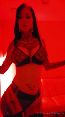 razorcandi - @viktoronee can't resist me lmao, "straight" my ass.