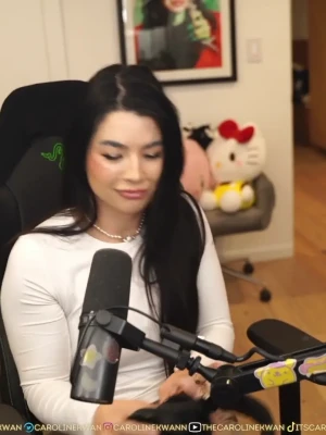 carolinekwann - This was definitely the BIGGEST cock I've taken in a loooong time