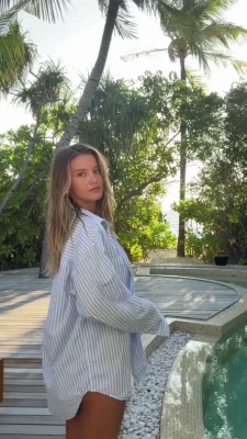 nicolacavanis - Hey guys...... I know I’ve been pretty shit at this but I keep