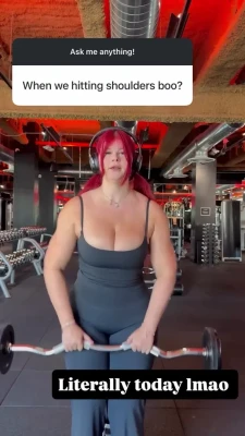 jennkindaexists - I just wanted to spice things up here just a little bit more ..