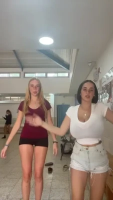 pelegsaar - Saint In The Streets  Sinner In The Sheets