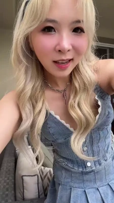 yvonnieng - Tonight oil party on my chest and your invited watch me oil up my