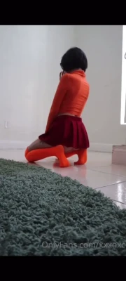 xxxnxc - Masturbating on My Back 💜 Laying naked on my back, touching myself