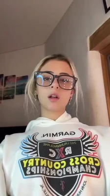 norissavaldez - How hot does my asshole look here