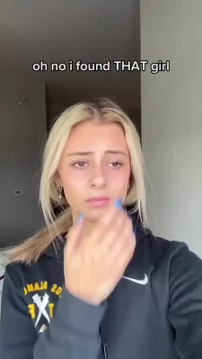 norissavaldez - Where are you starting at ? 😍🤤