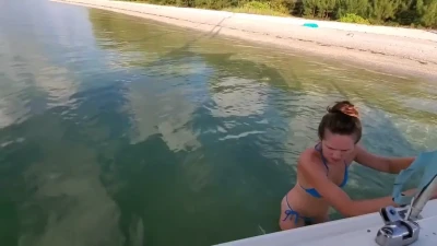 barefootsailingadventure - i have blue hands now 😂