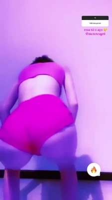 trizin__ - This pillow is perfect for grinding on! I’ll have to remember to