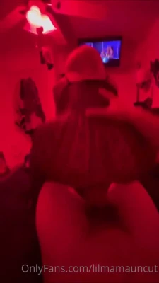 sheslilmama - Some horny fun 🤍🤍  Would you use me? :3