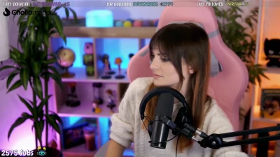 iamcristinini - Why I turn red like a tomato 🍅 when I’m succin 🍆?