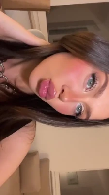 fitchick_em_vip - Unlock this nerdy blowjob video in your inbox or tip on this post!