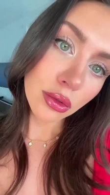 fitchick_em_vip - nothing better than being a stoned hog and getting my belly fucked by