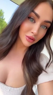 fitchick_em_vip - Hope you had a Happy Valentines Day ❤️🌹 photoset pt. 1