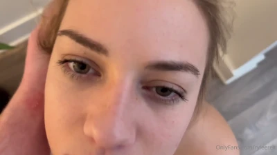 ryleerex - Duw geil een buttplug in mijn kontje en neuk mij daarna anaal