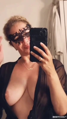 jealousofsomeone - The pretty slut that makes you cum ;)